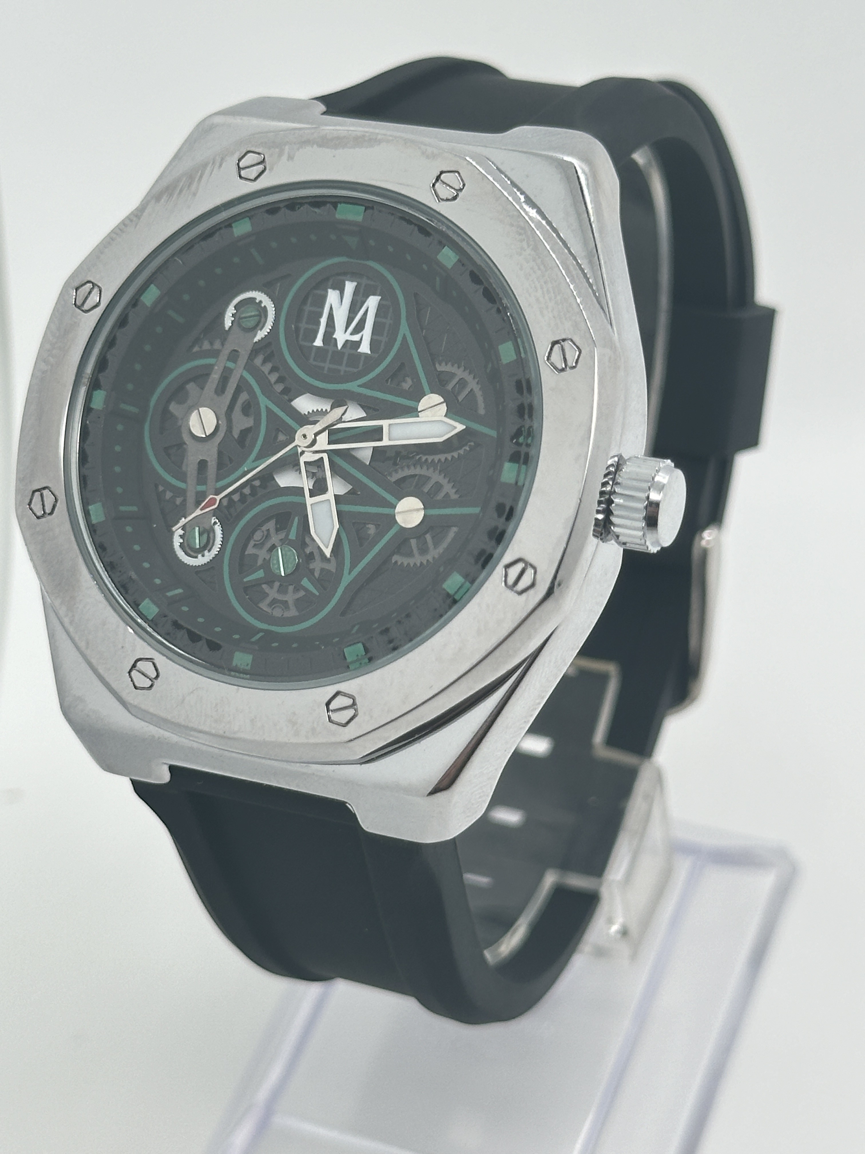 Minimalist Sport Silicone Wrist Watch Water Resistant Stainless Steel Case
