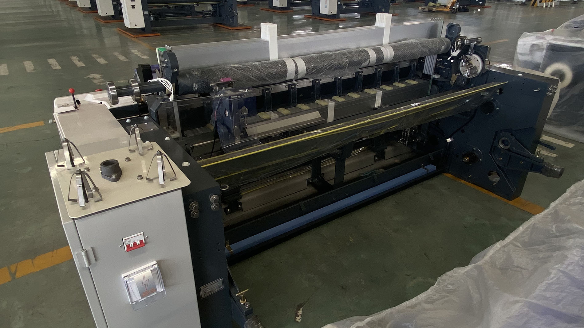 Yarn Twisting Mechanical Weaving Loom 1000 RPM 280cm Textile Water Jet Machine