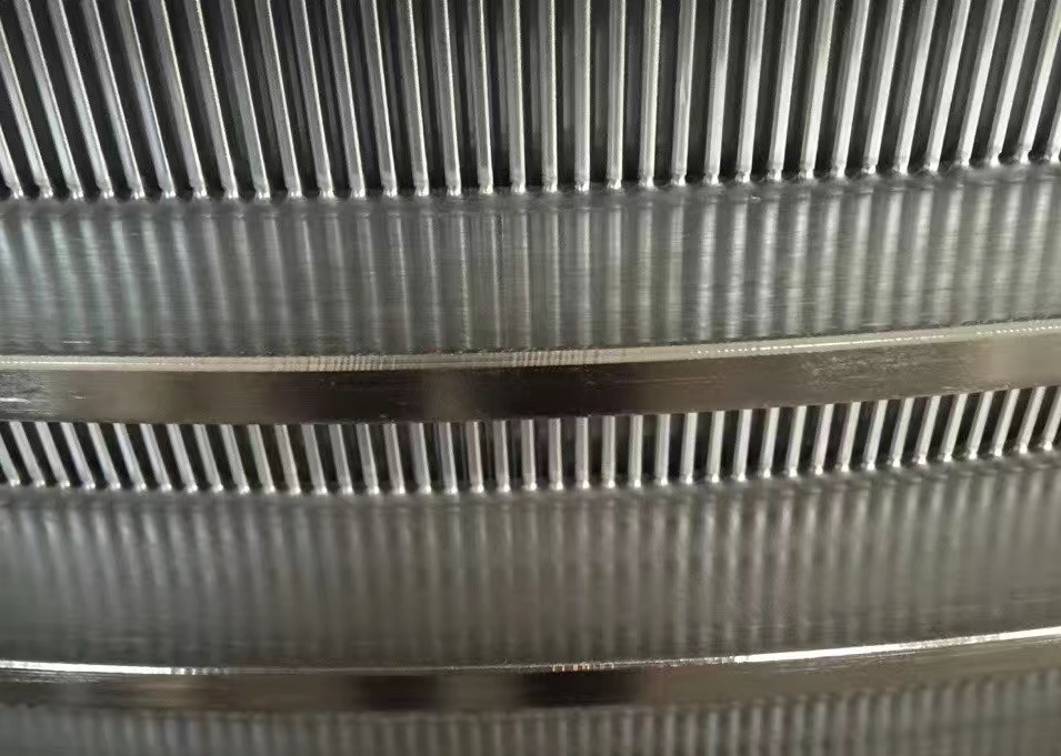 Wear Resistant SS304 Ripple Board Slot Screen Basket