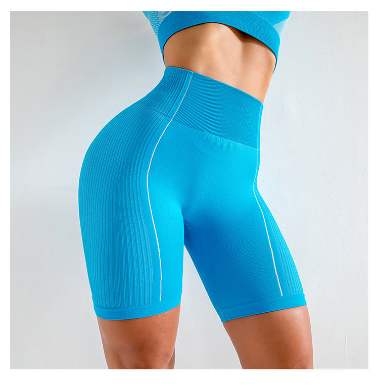 Ladies Seamless Yoga Sets Plain Weave Anti Muggy Two Piece Yoga Outfits