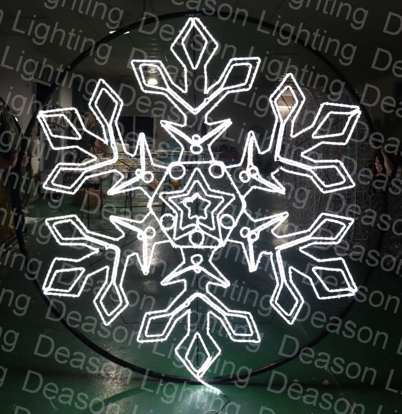 giant snowflake outdoor christmas decorations