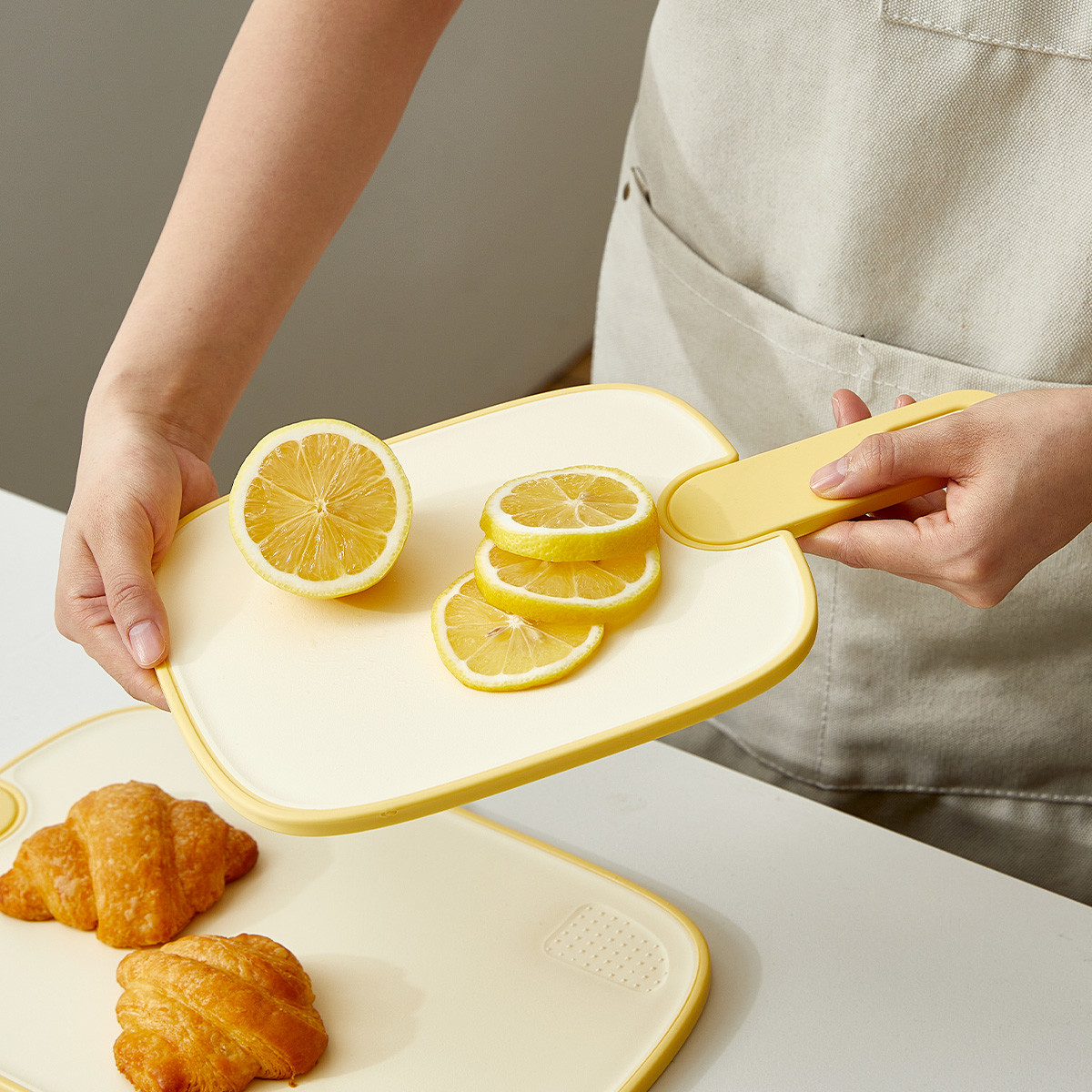 3 Sizes Plastic Multifunctional Double Sided Antibacterial Cutting Board