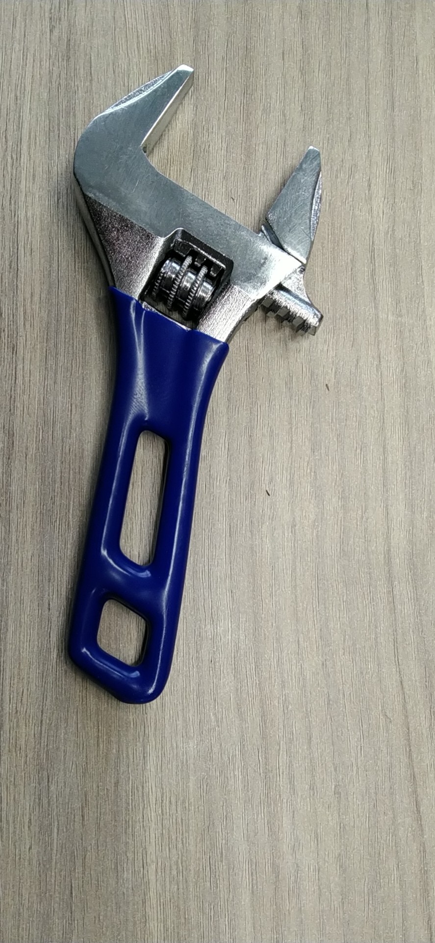 Light weight adjustable spanner (short style), 140mm, maximum opening 30mm, alloy steel forged, chrome plated