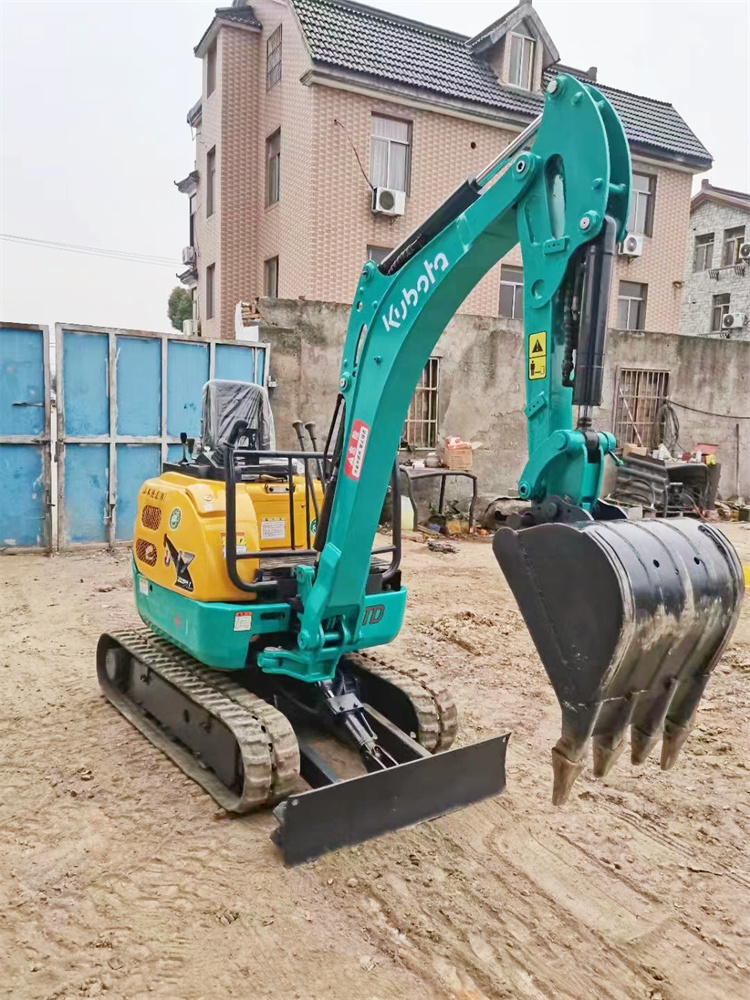Original Hydraulic Cylinder Kubota U17 Mini Excavator 1-ton from Japan for Buyers