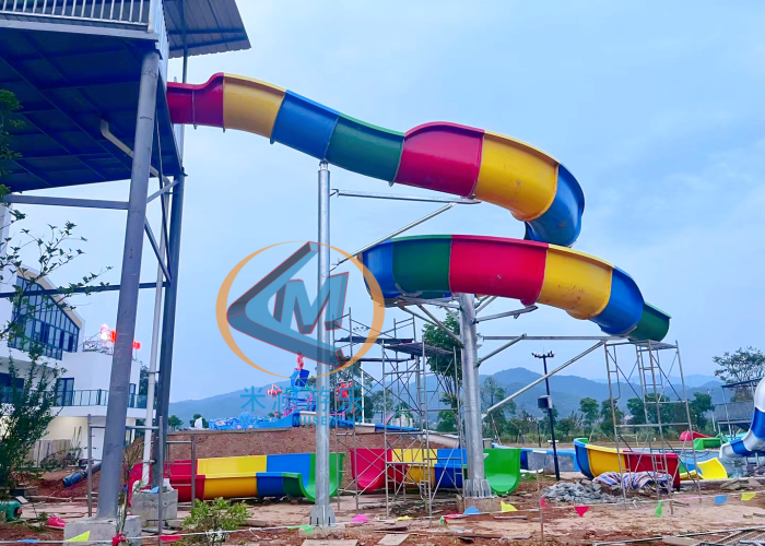 Custom Water Park Slide Fiberglass Material For Indoor Ourtdoor Use