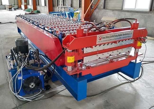 Two layer exchange freely double layer roll forming machine have hydrualic driving system