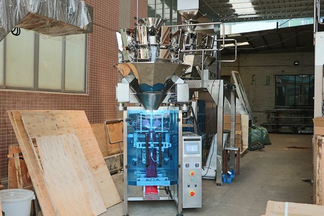 Automatic Potato Chips Packing Machine Manufacturer,automatic packing machine for popcorn, peanuts, beans, rice, etc