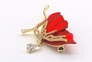 China Red Petal Diamond Brooch Pin With Copper Clasp For Clothing wholesale