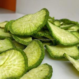 China Low Temperature Vacuum Fried Vegetable Chips Crispy Green Radish Healthy Green Turnip wholesale