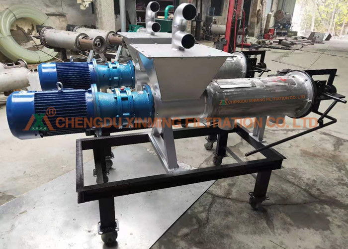 XMGF200 Long Type Pig Farm Manure Treatment Solid-liquid Separator Equipped with Auger Pump