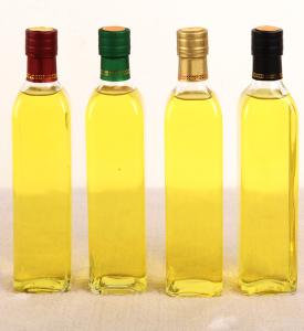 China 500ml Glass Olive Oil Bottle Green Color Suitable for Kitchen Needs OEM/ODM Accepted wholesale