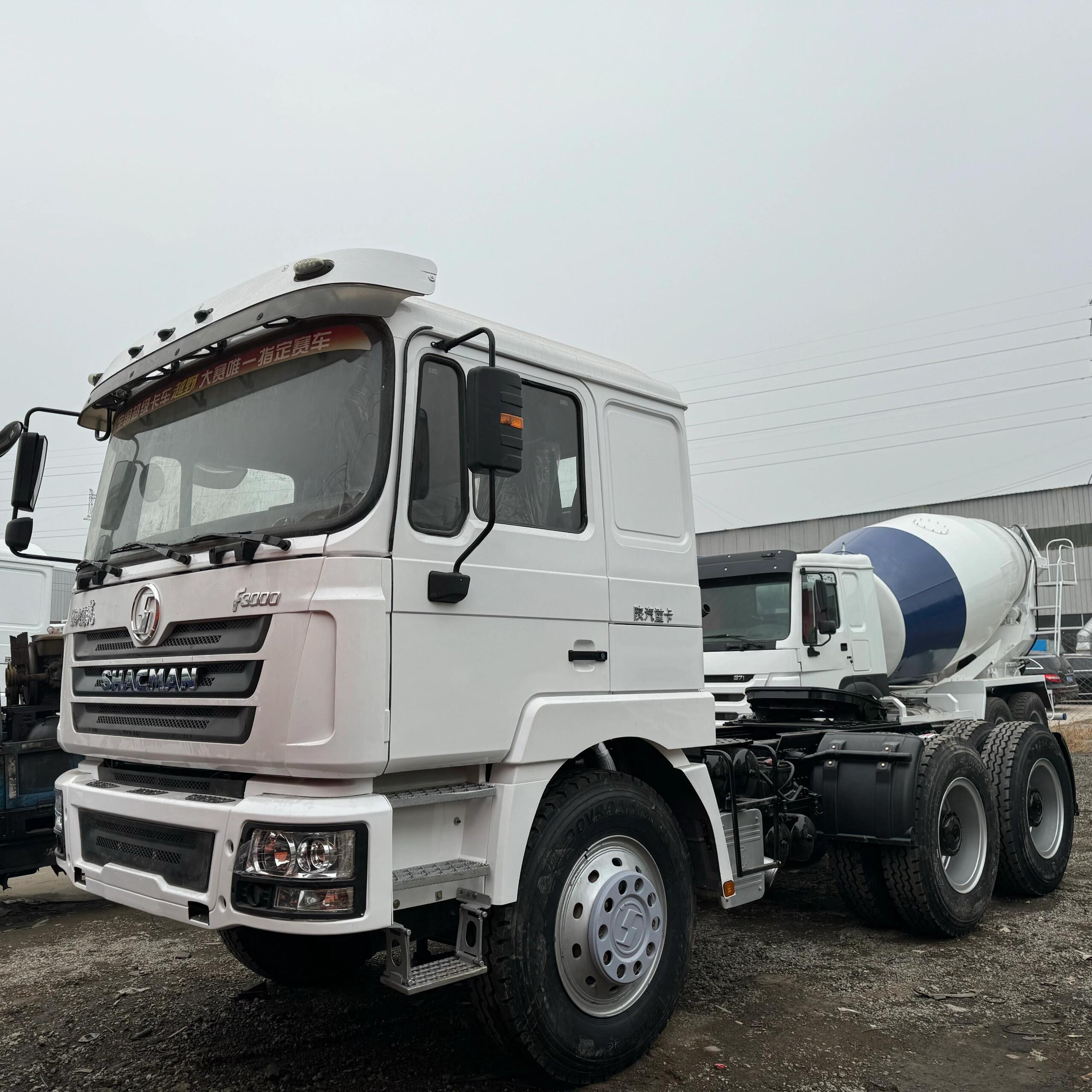 Shacman F3000 Right Hand Drive Crane Tractor Truck Head 351-460HP 400L Diesel Tank
