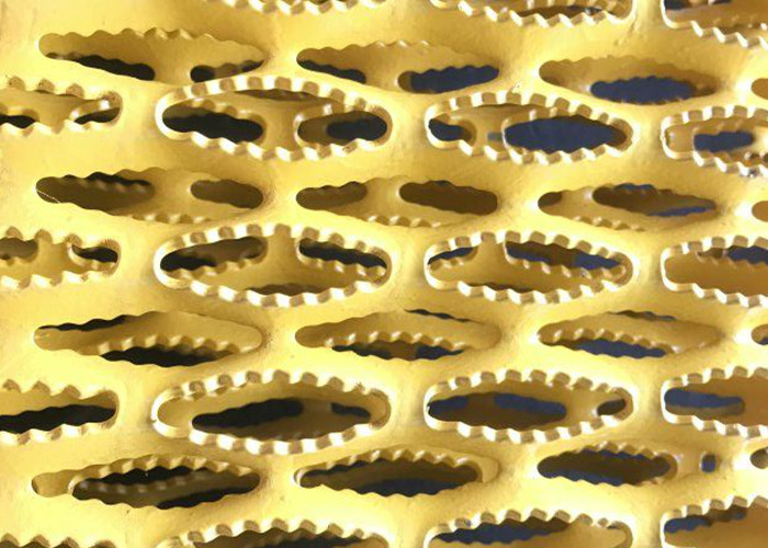4mm Thick Perforated Checkered Sheet Punch Round Anti Skid Plate