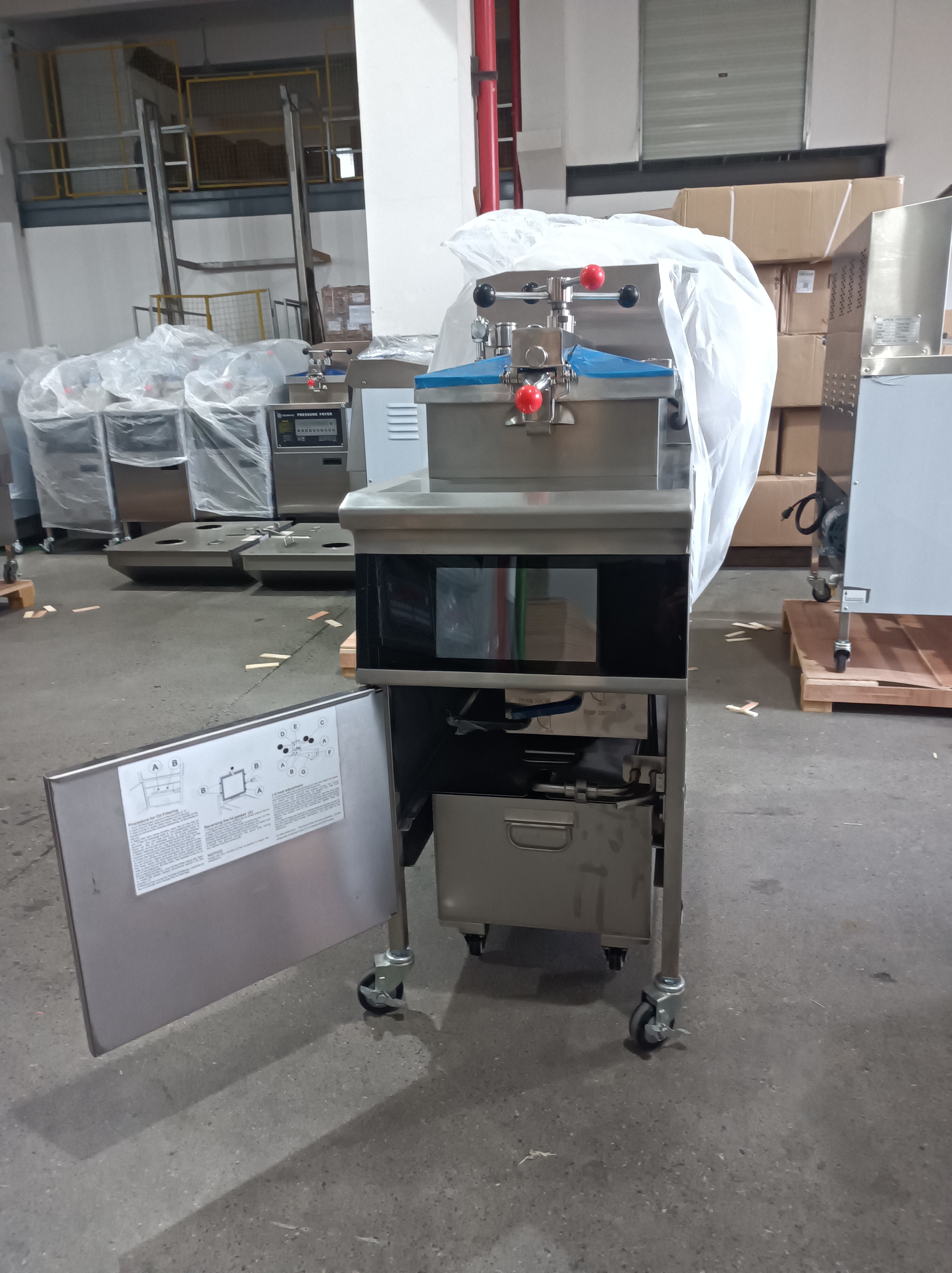 Smart Touch Panel Electric Vertical Chicken Broaster Pressure Fryer With Filtration
