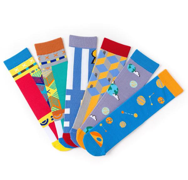 Fashion Women Cotton Socks Novelty Jacquard Logo Casual Teen Tube Happy Dress