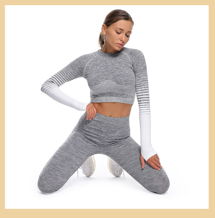 Round Neckline 85% Nylon Seamless Yoga Sets Gradient Blue Tie Dye Workout Set