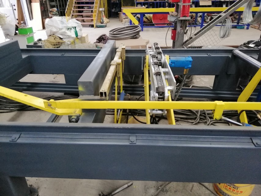 Tree cutting machine price Hydraulic Sawmill, Automatic Big Log Sawing bandsaw machines