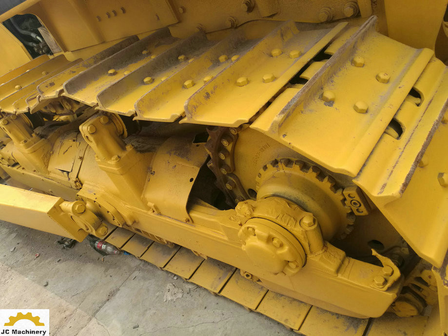 Newly Repainted D85-21 Used Komatsu Bulldozer 23610 Kg Operating Weight