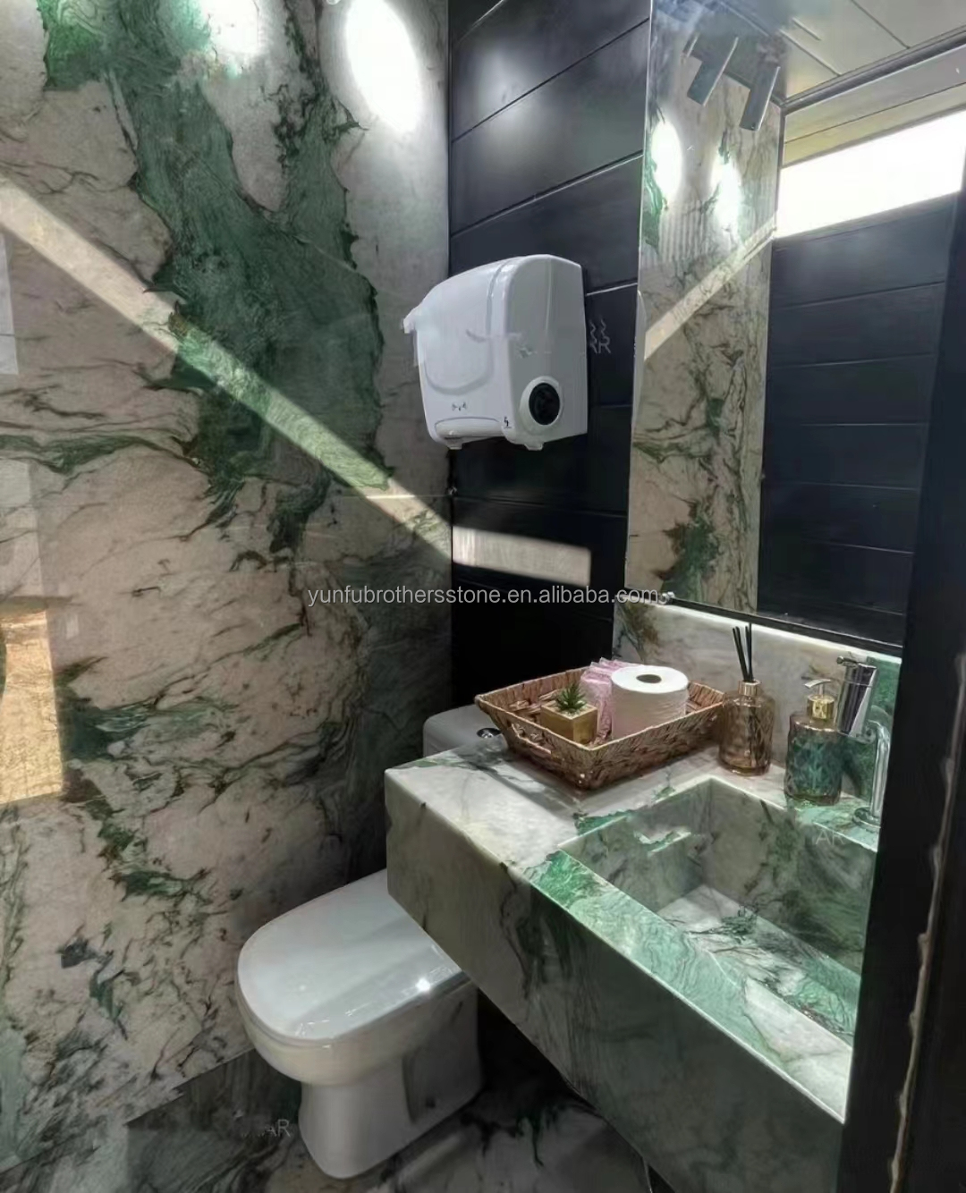 Natural Stone Brazil Marble Backlit Sodalite Green Quartzite for Bedroom Design Ideas