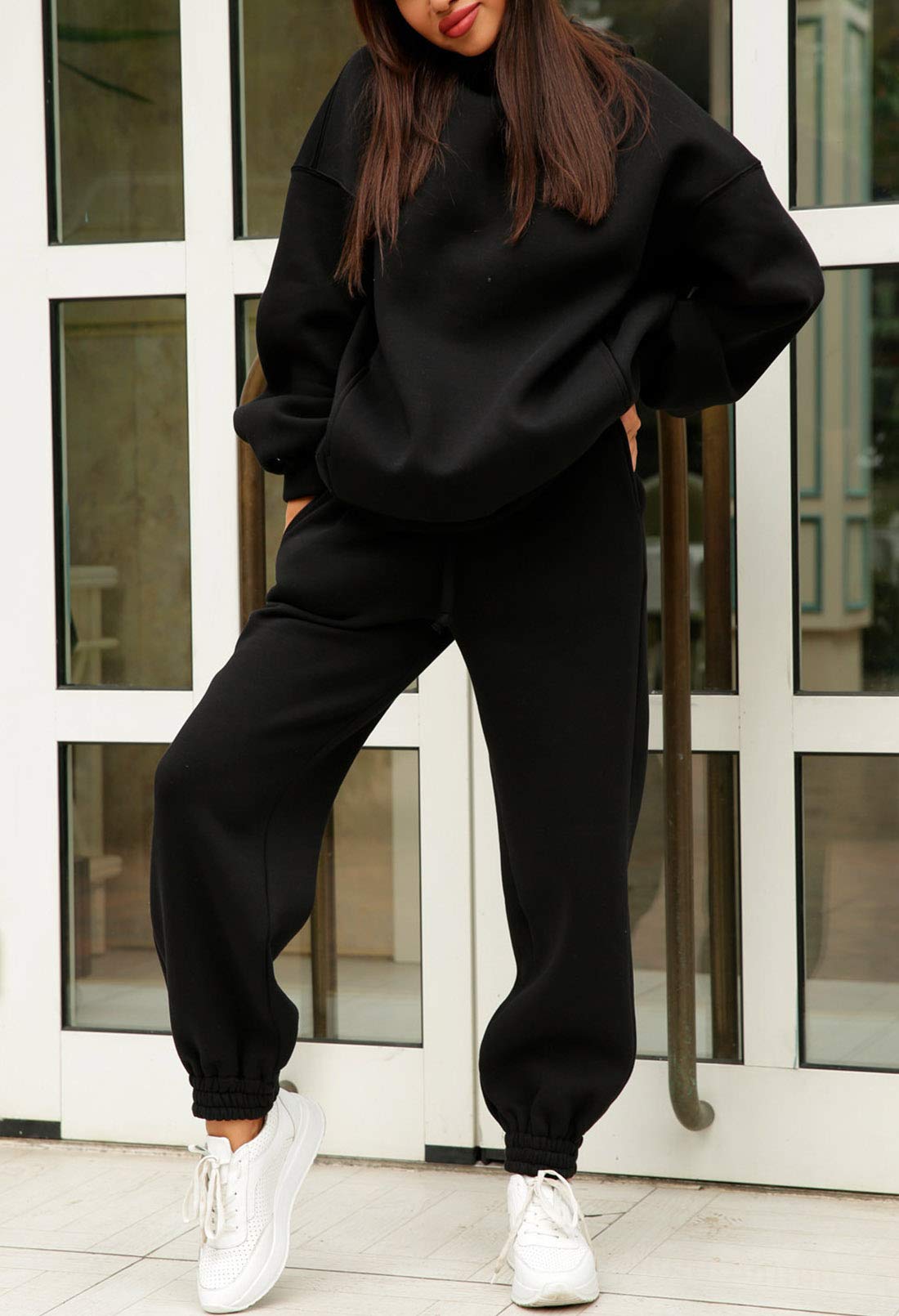 Customized Womens Sweat Suits Plain Blank Hoodie and Sweatpants Set for Autumn Season