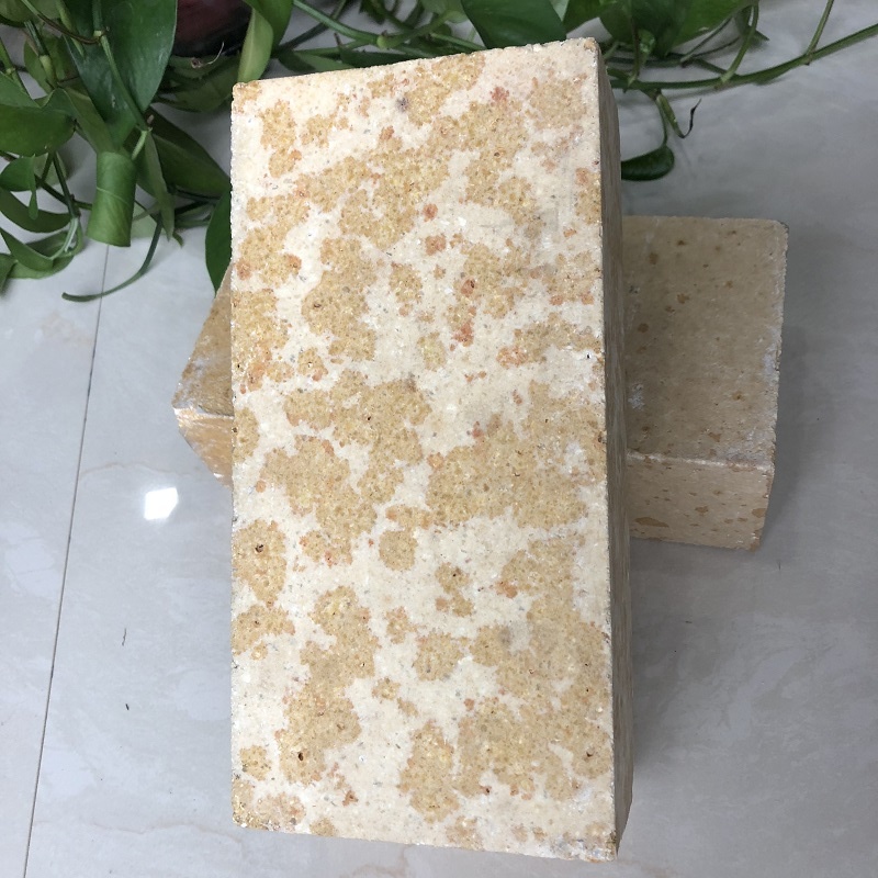 94% SiO2 Content White-Yellow Insulation Silica Brick for Kiln from Henan Xinmi Directly