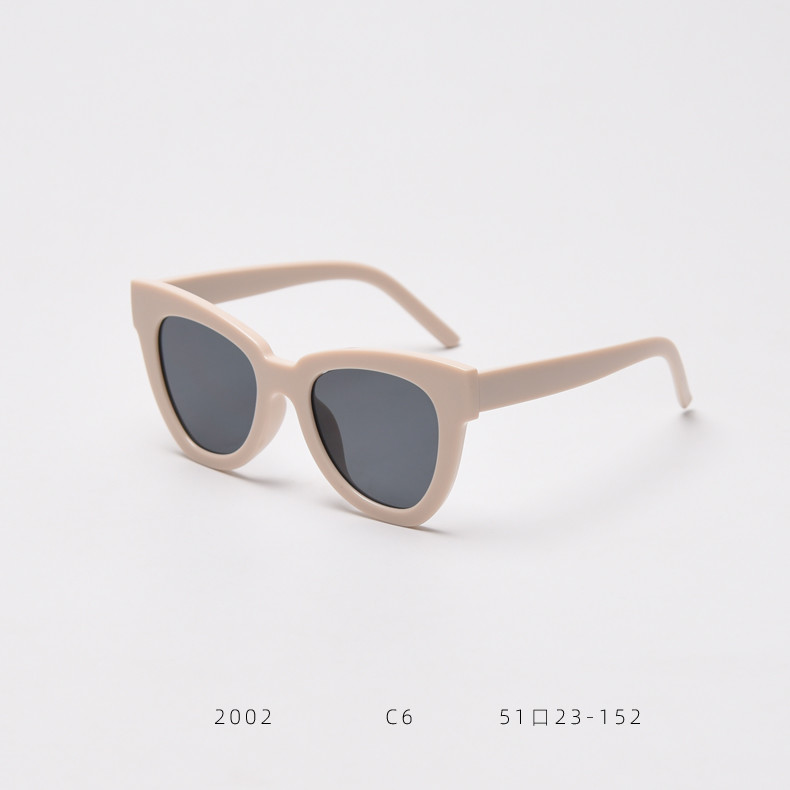 Trendy Fashion BSCI Women Cat Eye Sunglasses 147MM Leopard Frame