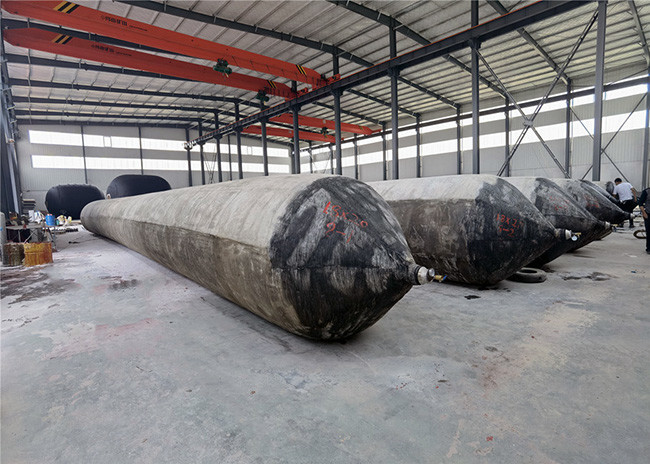 Ship / Vessel / Boat Lift Airbags , Rubber Pneumatic Air Lifting Bags OEM