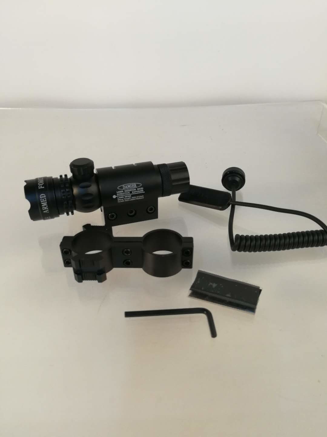 Adjustable Green Laser Hunting Scope 25.4mm Tube Dia For Pistol Picatinny Rail