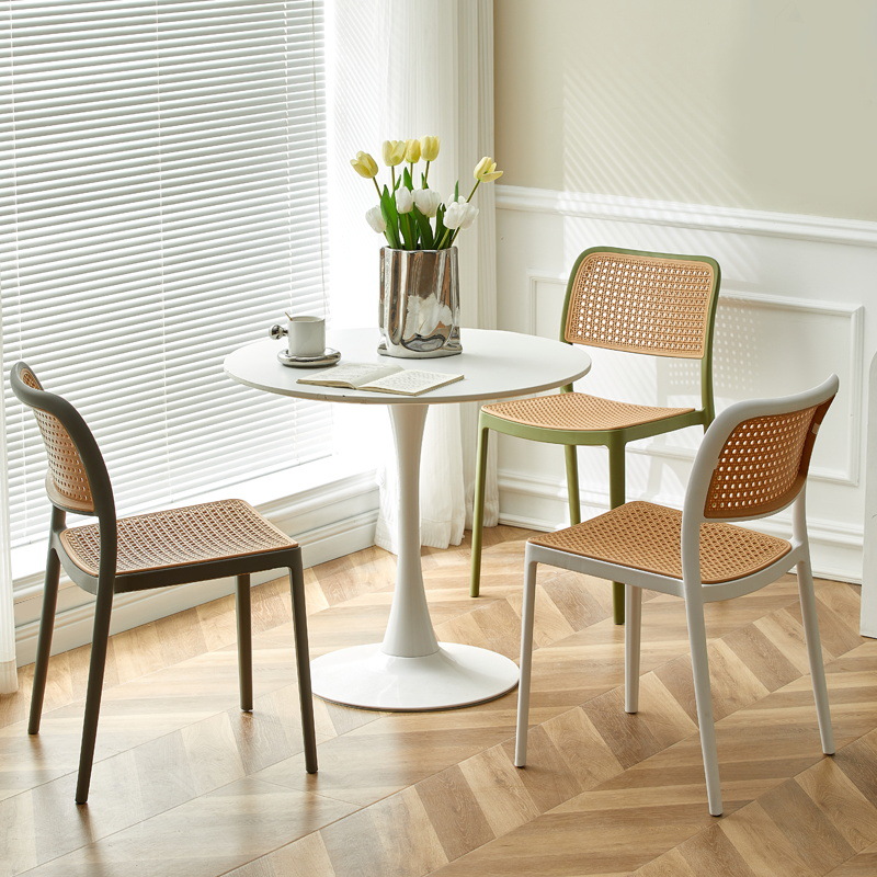 Hole Back Polypropylene Dining Chairs Restaurant Modern Dining Chairs Plastic