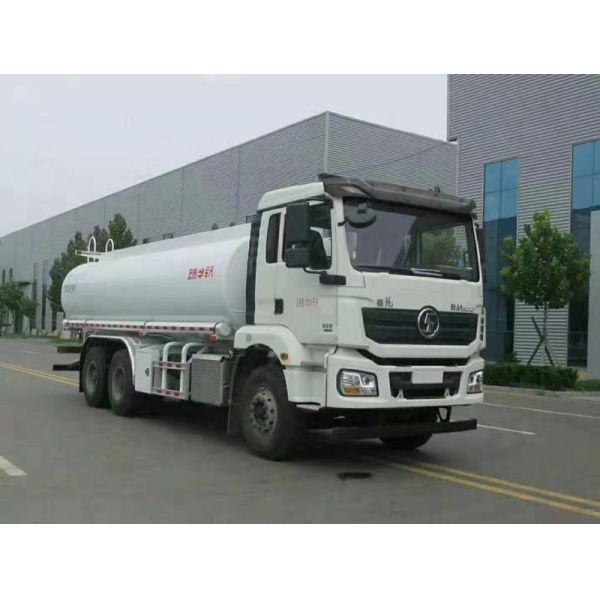 Fuel tanker truck price Shacman oil tank truck for Cameroon