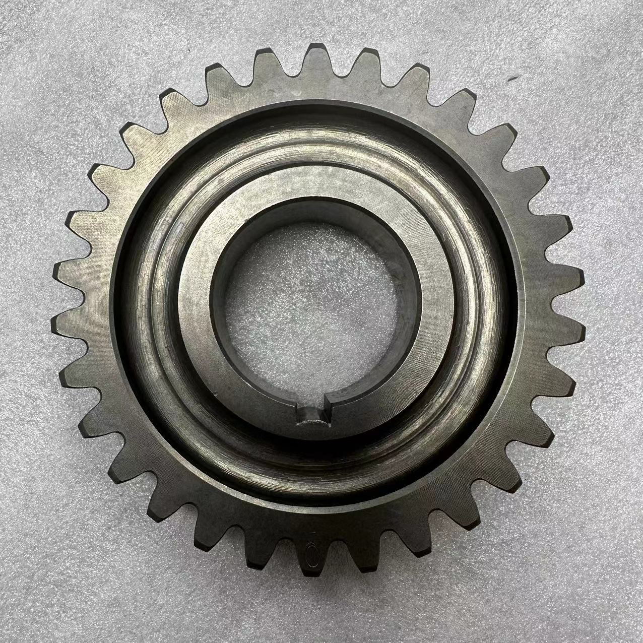 Original 10JS90A-1701054 Fast Transmission for Shacman Dongfeng HOWO FAW from Asia