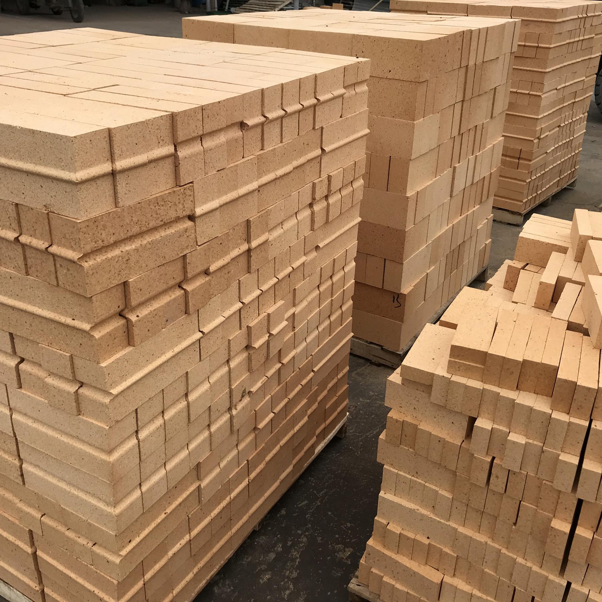 SK32 SK34 Fire Clay Brick with Cold Crush Strength of min 30MPa and a Little CaO Content