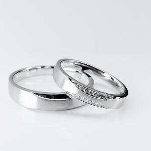 China Perfect Diamond Unique Women15 Men21 18k Gold Wedding Band wholesale