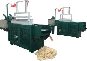 China Automatic wood shaving machine for animal bedding / Hydraulic Vertical Metering Baler for sale wholesale