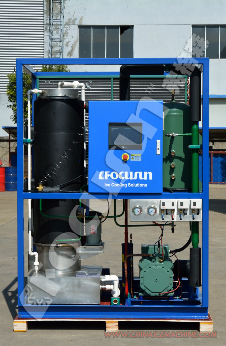 Commercial Tube Ice Machine with 1 Ton Daily Production Capacity and Siemens PLC