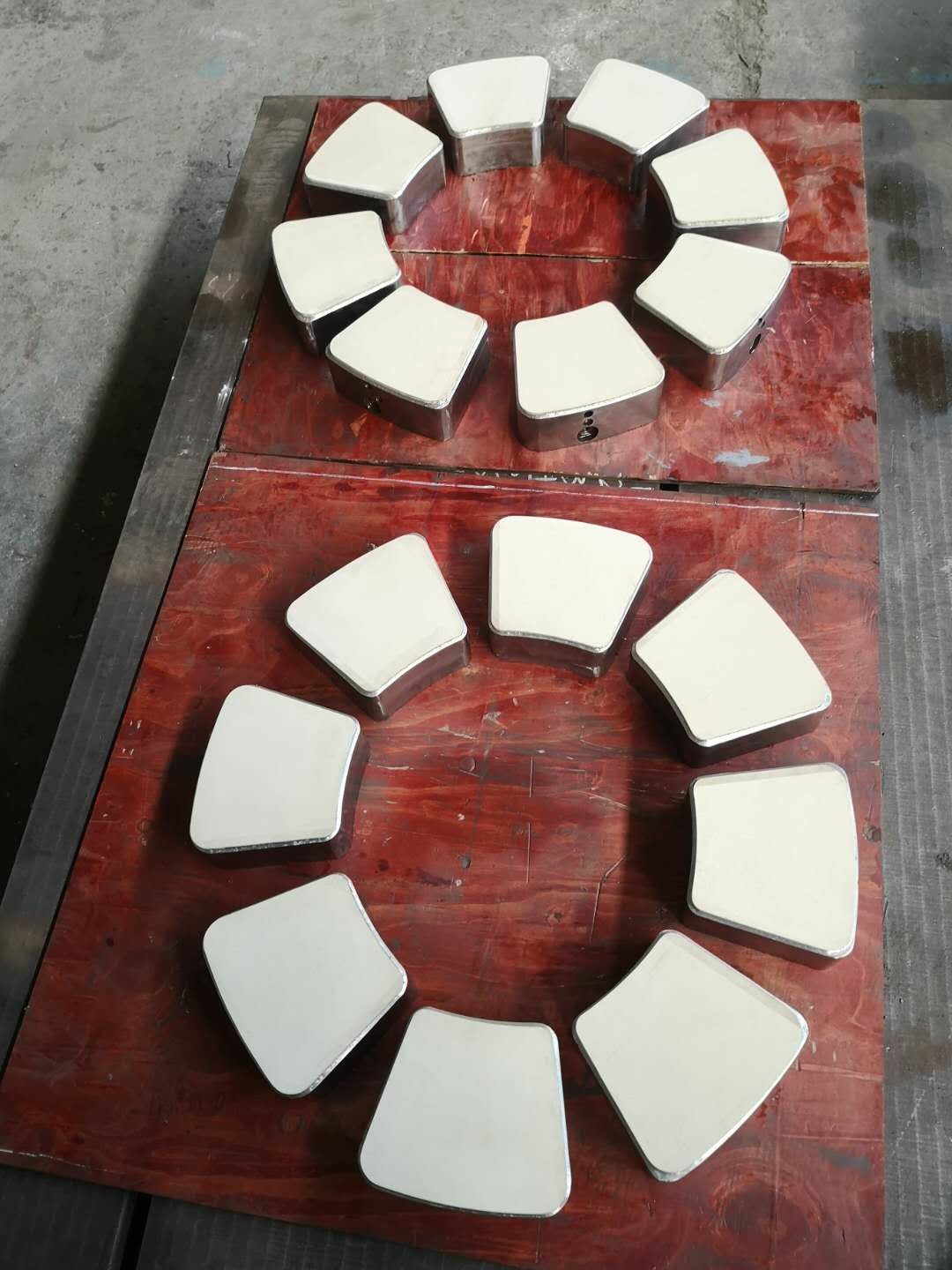 low Friction coefficient 110℃ Melting Point Bearing Bush
