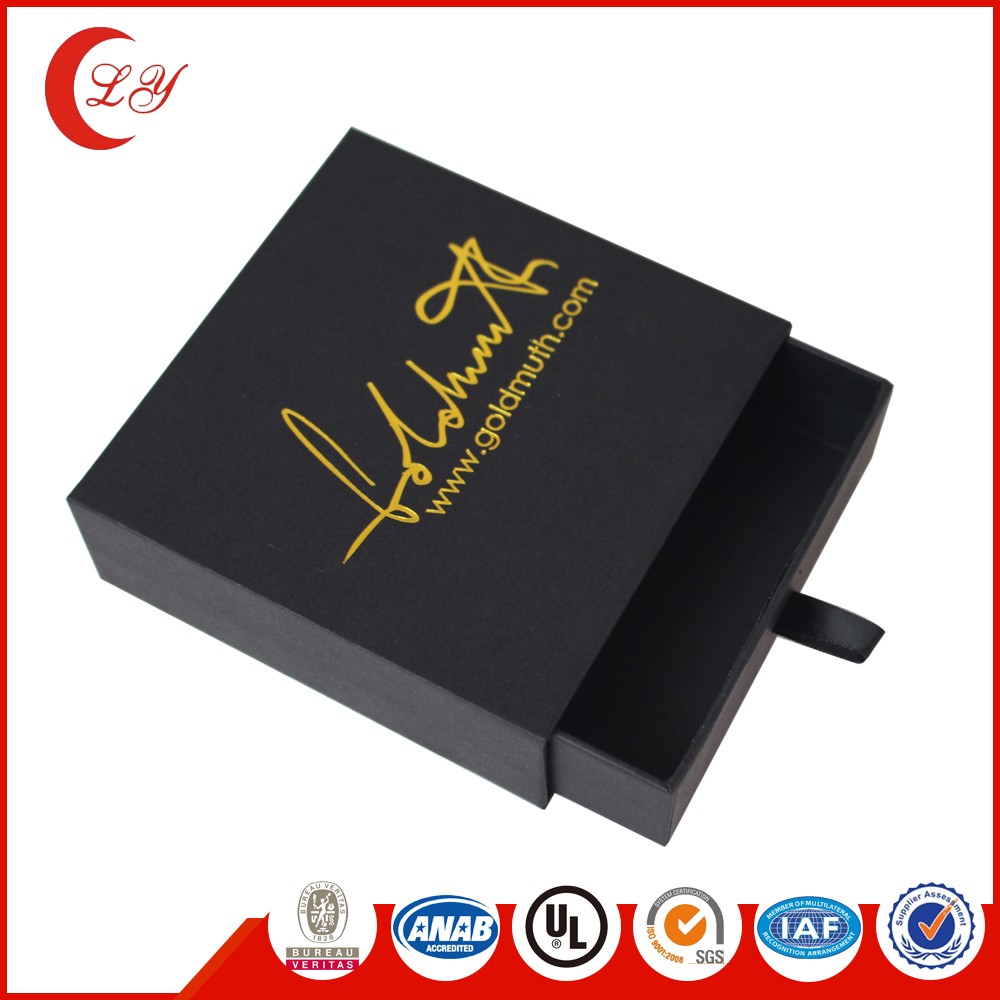 Square Gift Packaging Boxes Recyclable Custom Packaging Boxes With Foam Inserts