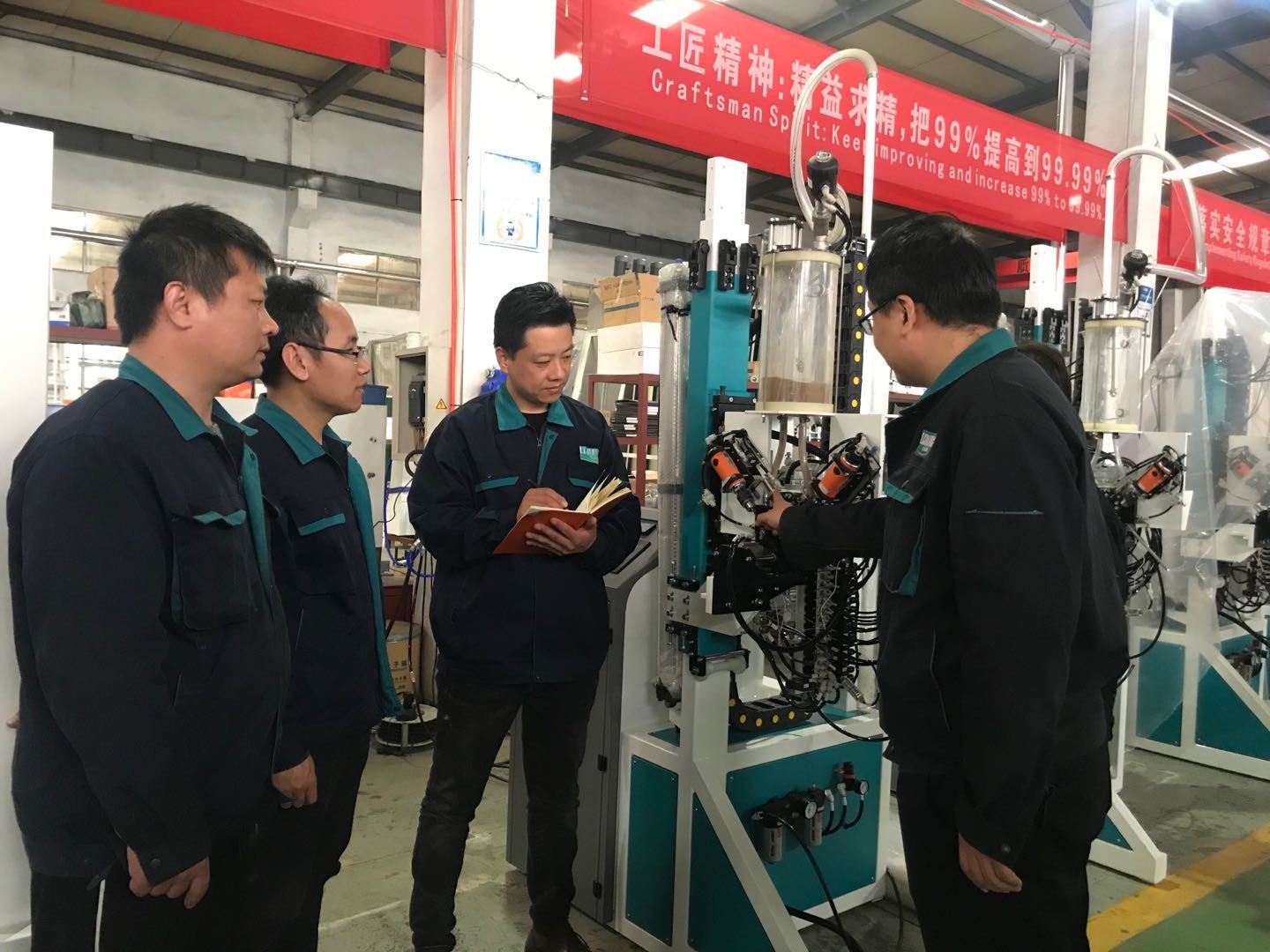 Silicone Sealant Dispensing Machine For Storage Sealing Gun