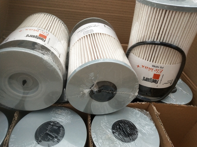 Oil Water Separator Filter Element Fleetguard Diesel Filter FS19765 Three Filter 0