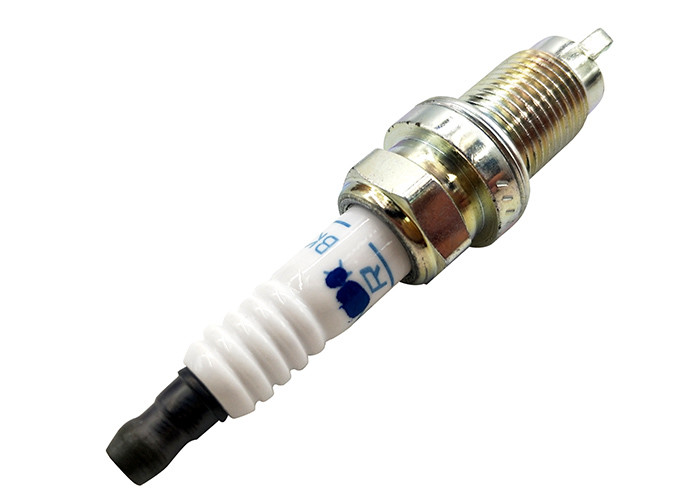 OEM MD355067 BKR6EKUC Mitsubishi Car Spark Plugs With 1 Year Warranty