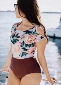 China Tiered Layer Tie a Knot Front Top With Low waist Bikini swimsuit high cut wholesale