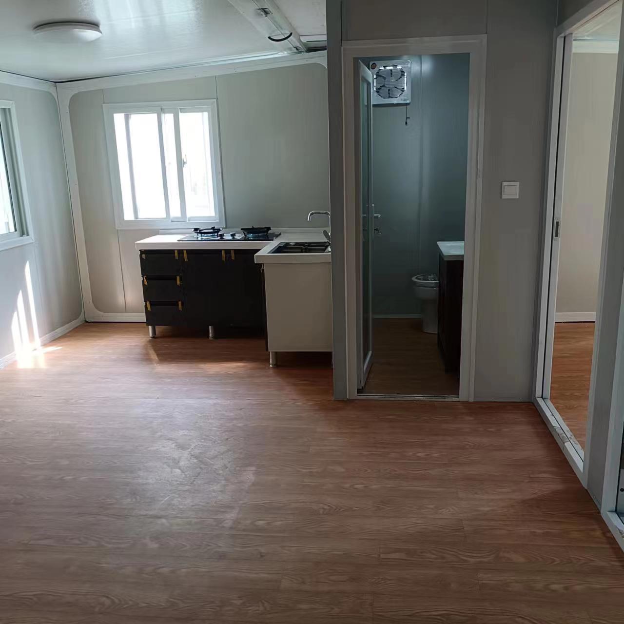 Steel Door 3 Bedroom Portable Homes Expandable Container House with Online Support