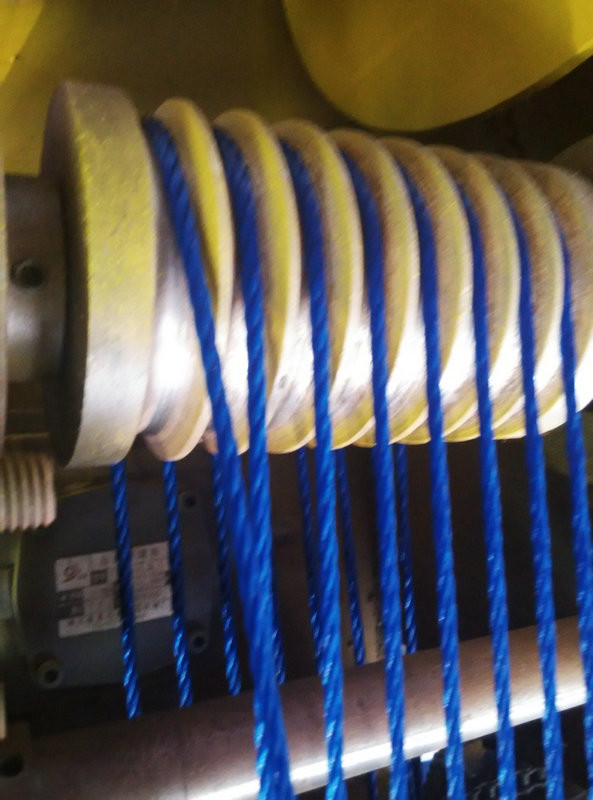Red Color Monofilament Extruder Machine Single Screw Extruder For Rope / Fiber