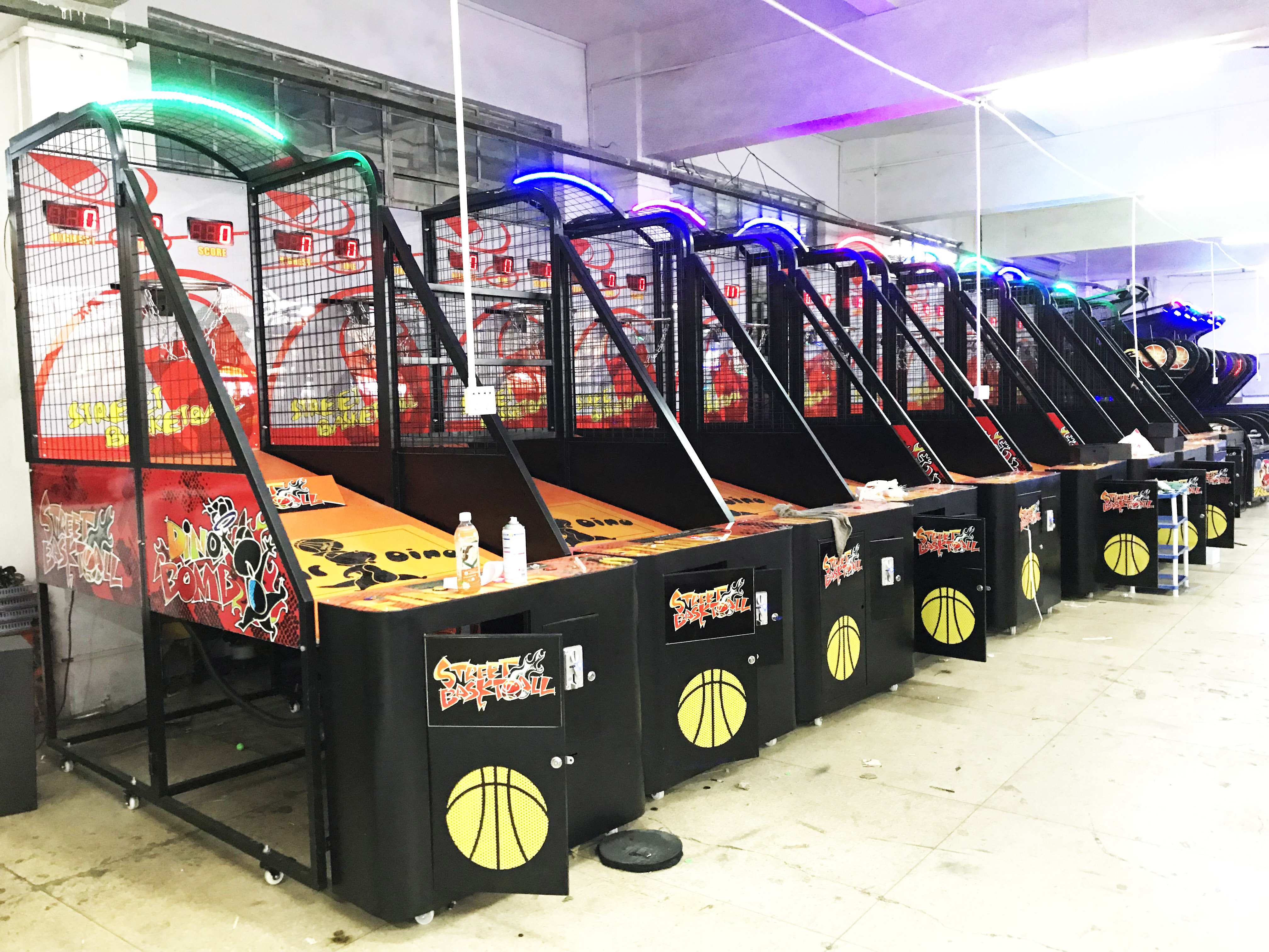 Dreamland Amusement Center Electronic Basketball Machine Coin Operated Street Basketball Arcade Game Machine