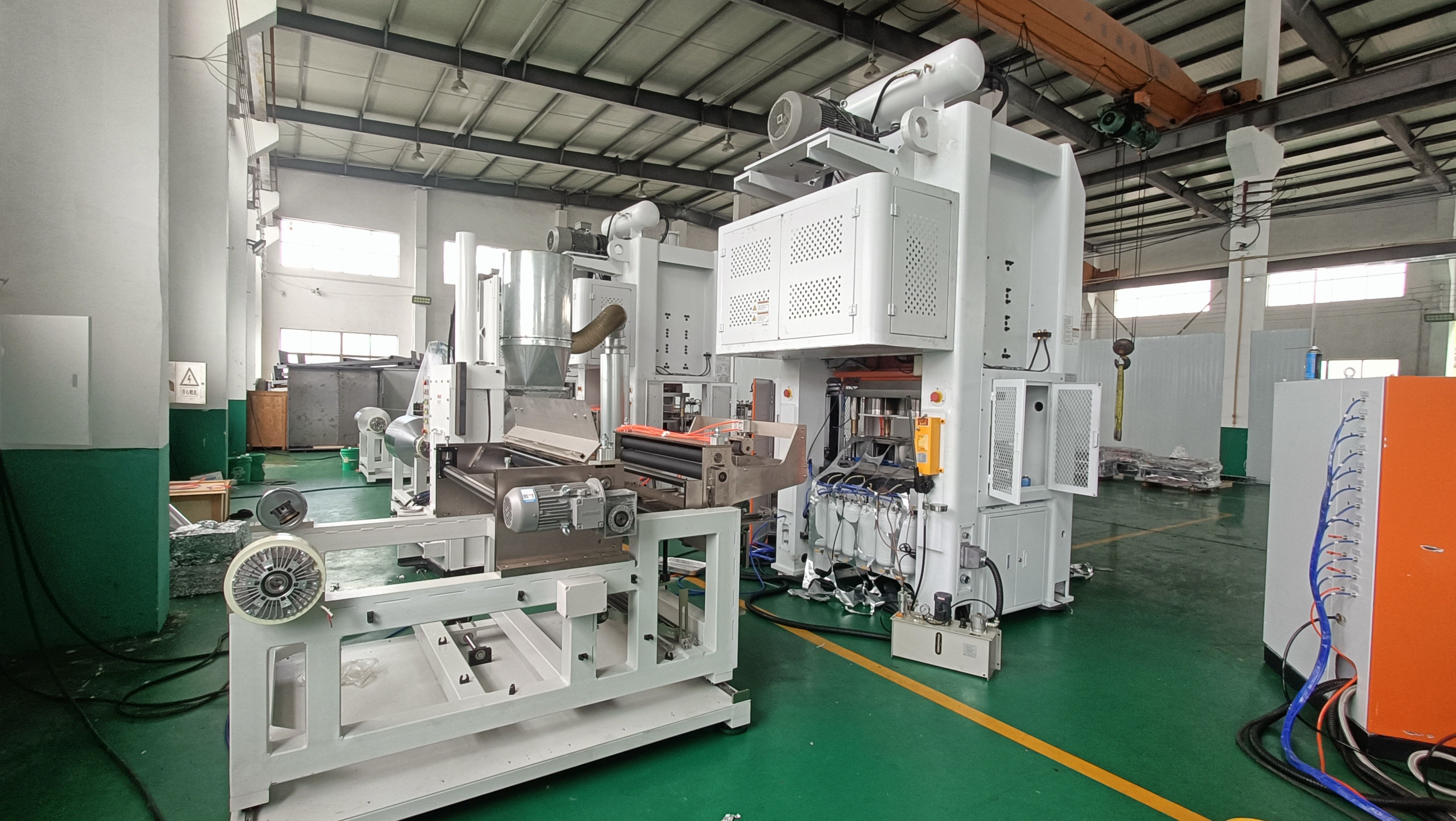 LK-T80 High Speed Aluminum Foil Container Production Line