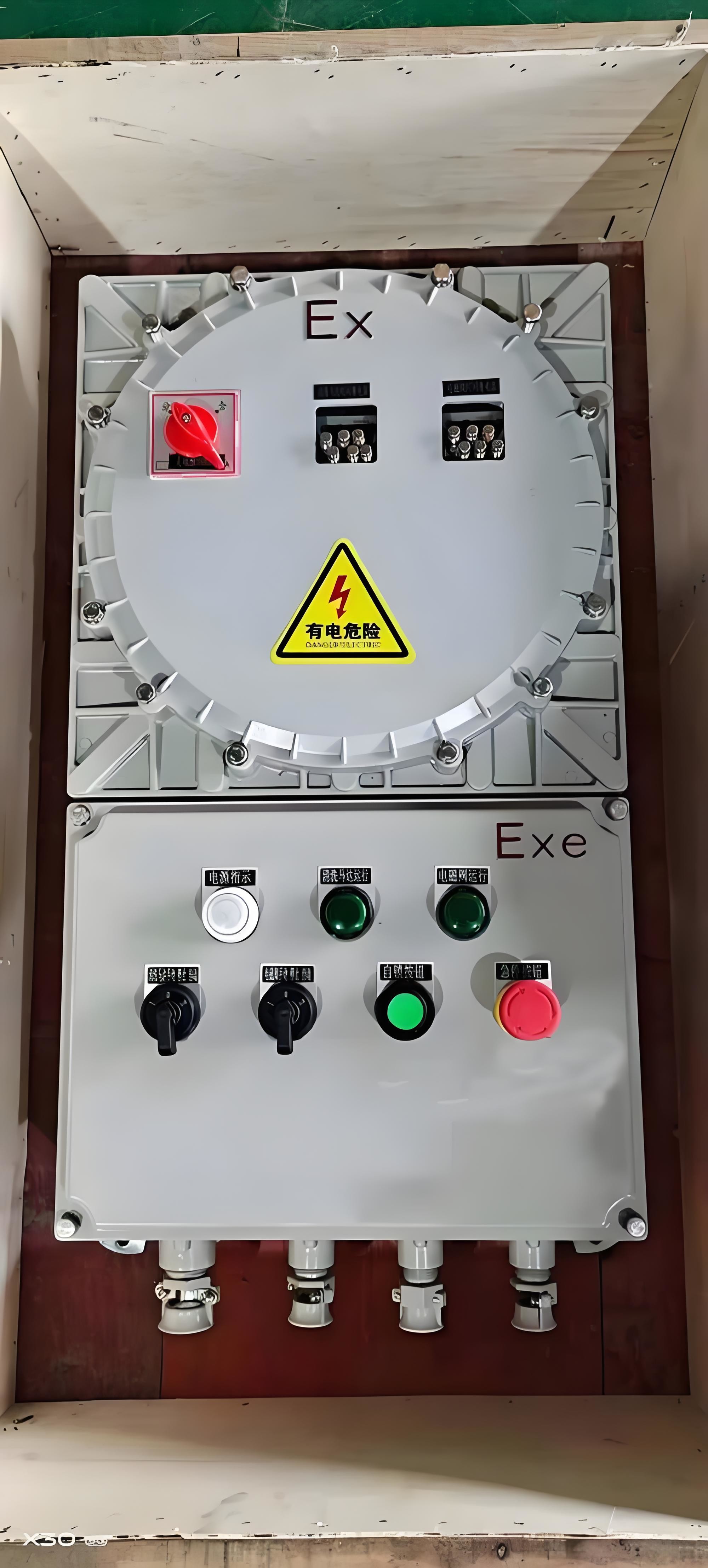 2.0mm IP67 Distribution Board Stainless Steel Outdoor Explosion Proof Distribution Box