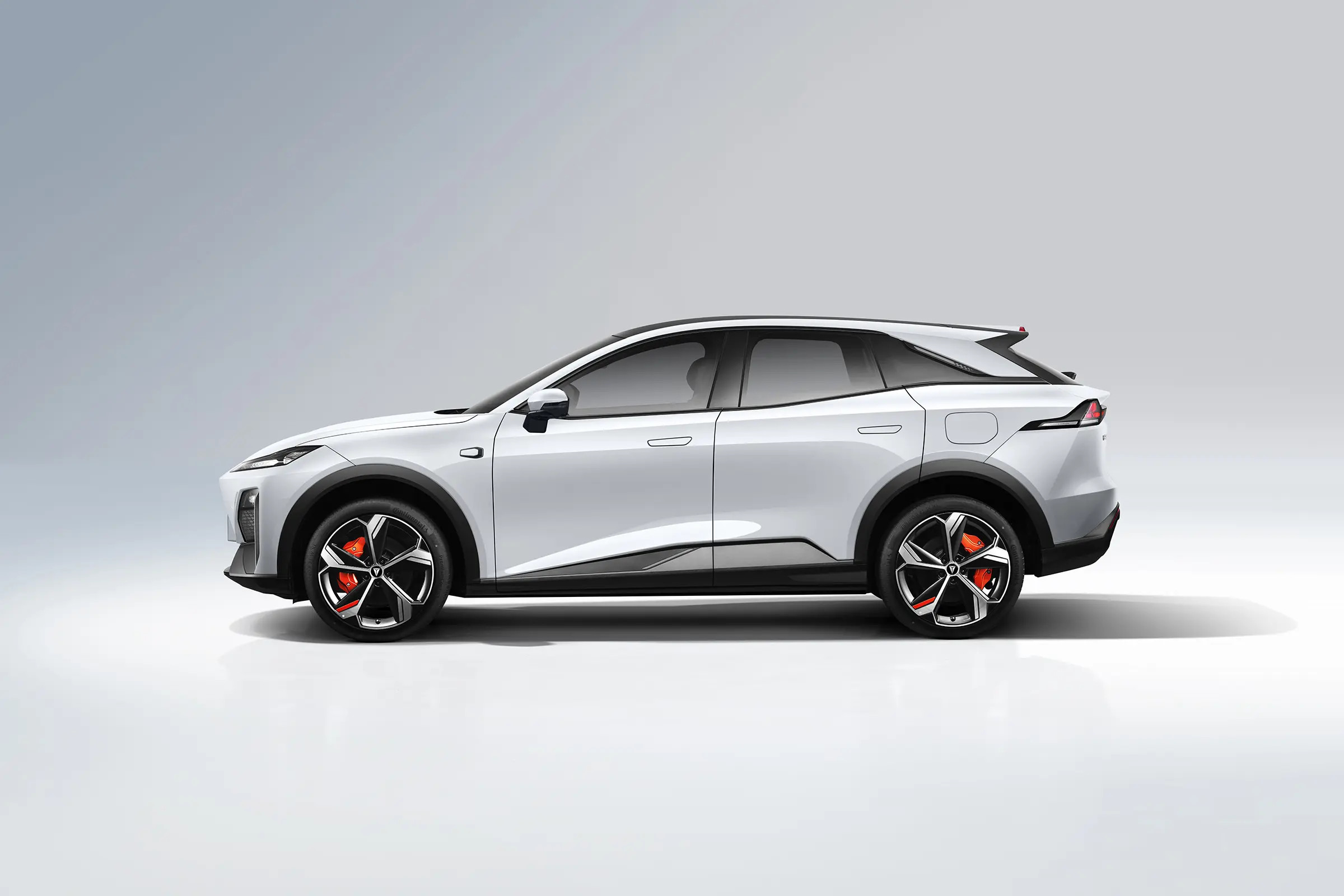 Discover The Next Generation Of Electric Vehicles With Changan Electric Car DEEP BLUES07