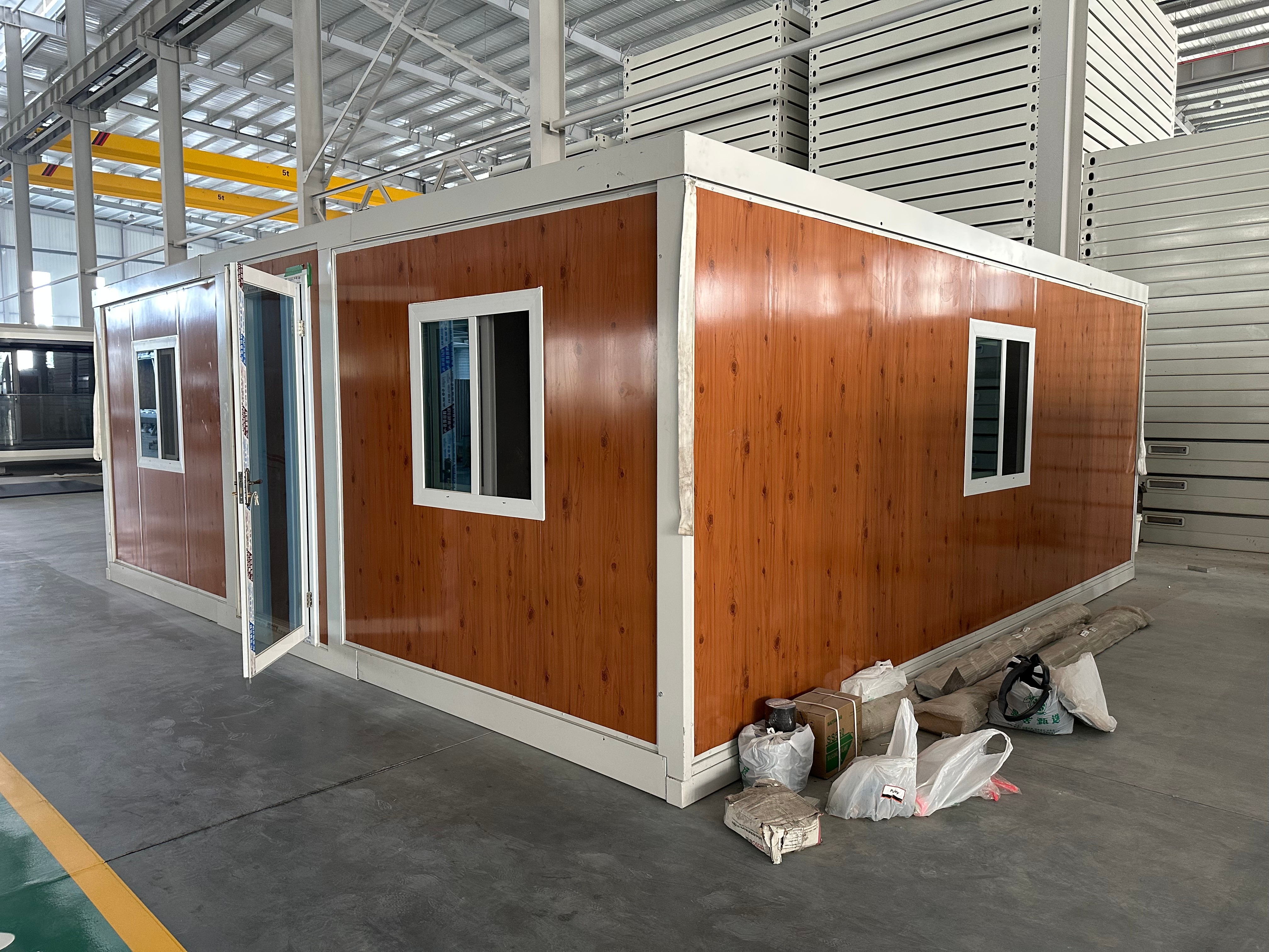 40ft Movable Expandable Villa Type Container Home with Bathroom And Kitchen Thermal Insulation Prefabricated Tiny Villa
