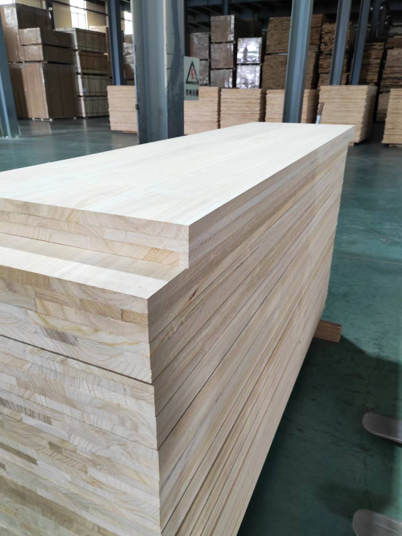 Return and Replacement Composite Solid Wood Board Wood Composite Panel with A/B Grade