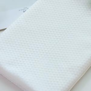 China Easy Carrying Hygienic White Disposable Gym Towel wholesale